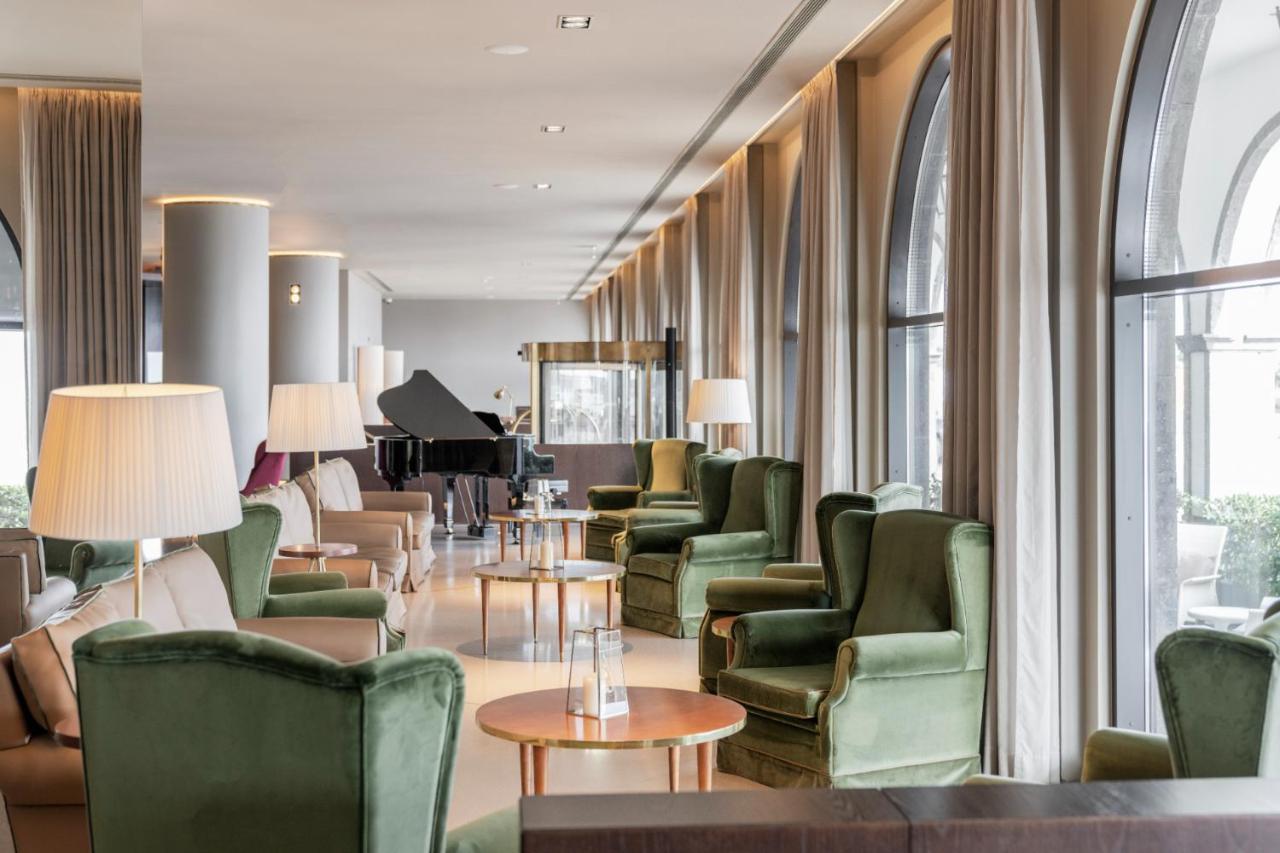 Grand Hotel Acores Atlantico Понта Делгада Екстериор снимка The lounge at the airport