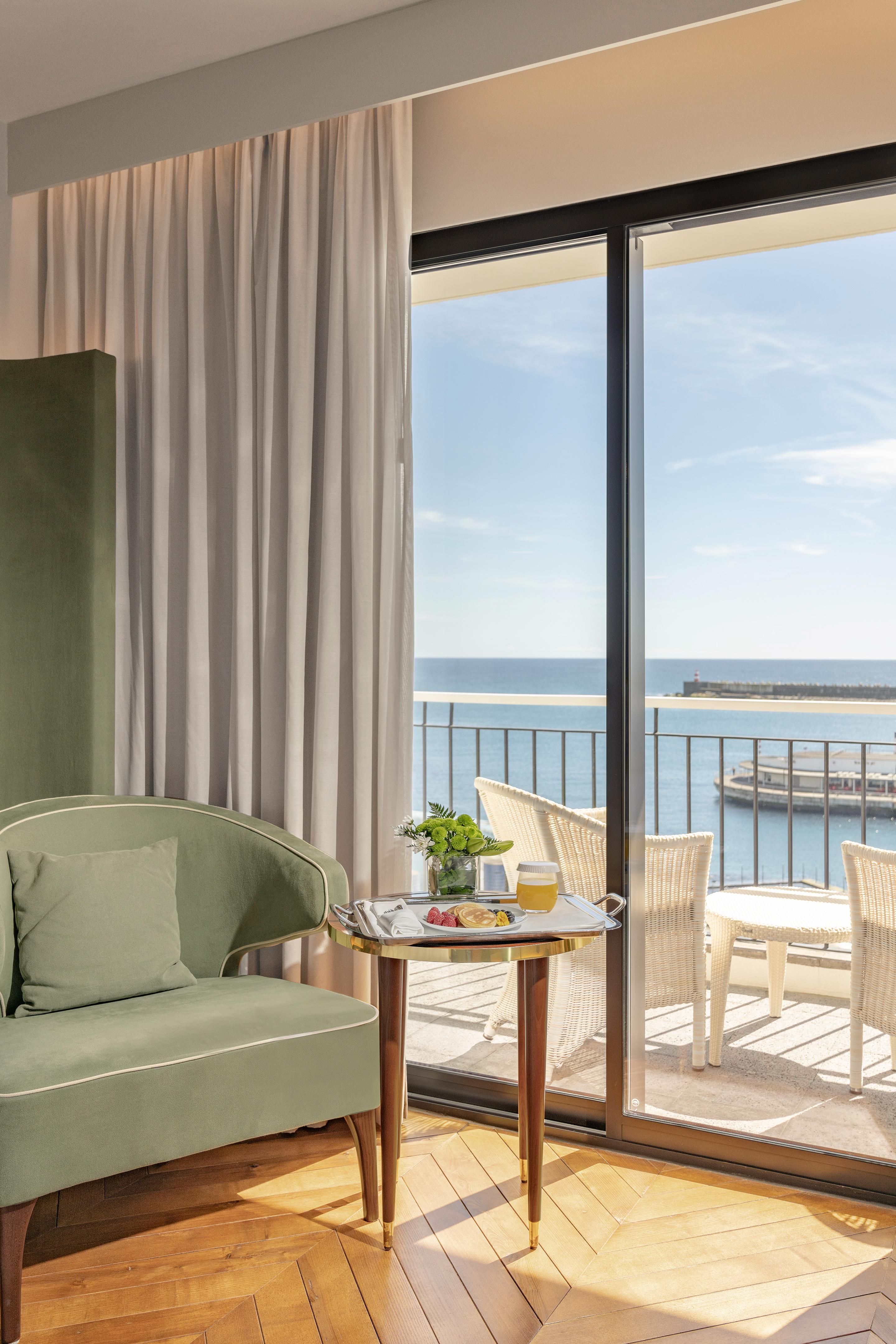 Grand Hotel Acores Atlantico Понта Делгада Екстериор снимка A room at the hotel