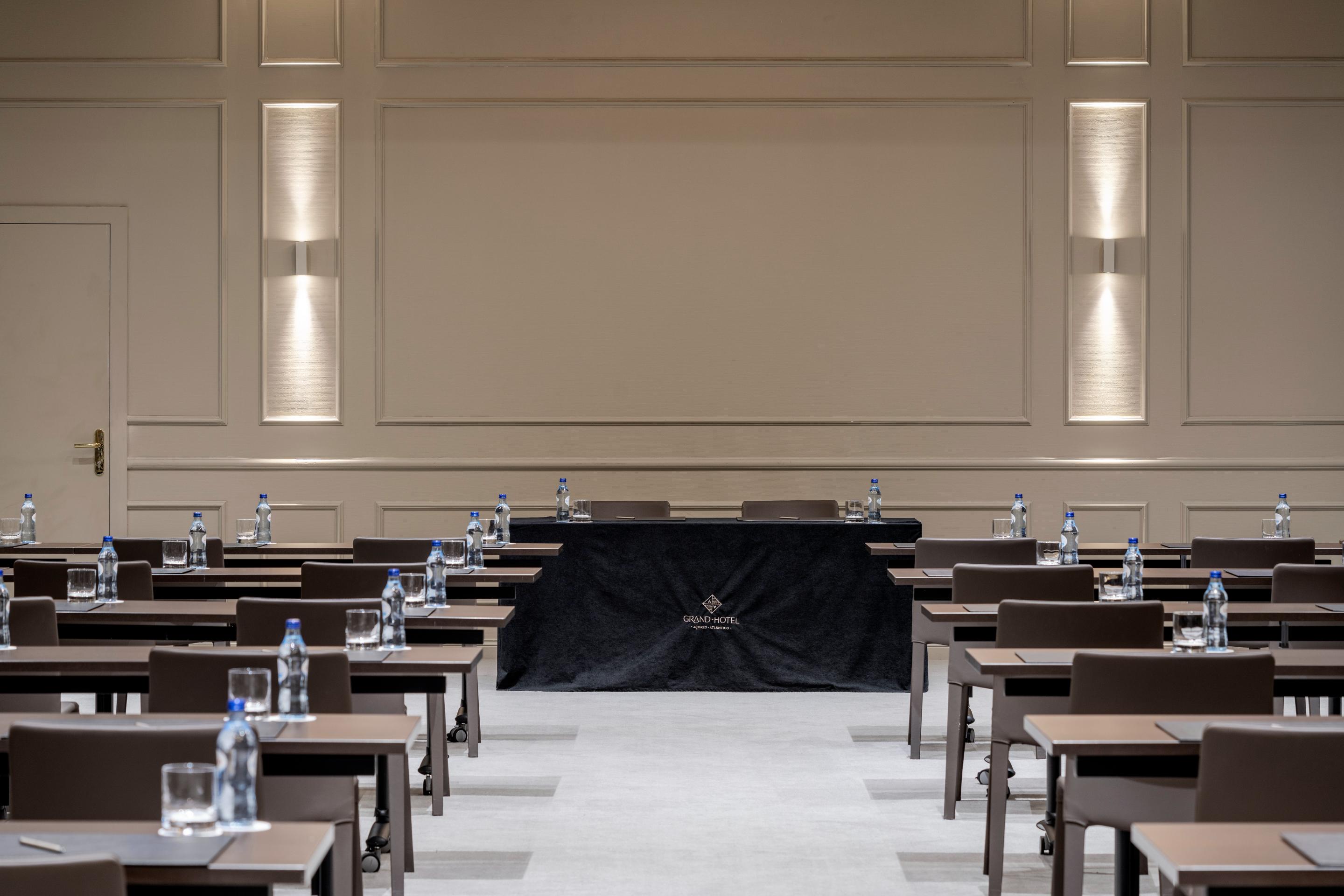 Grand Hotel Acores Atlantico Понта Делгада Екстериор снимка Meeting room