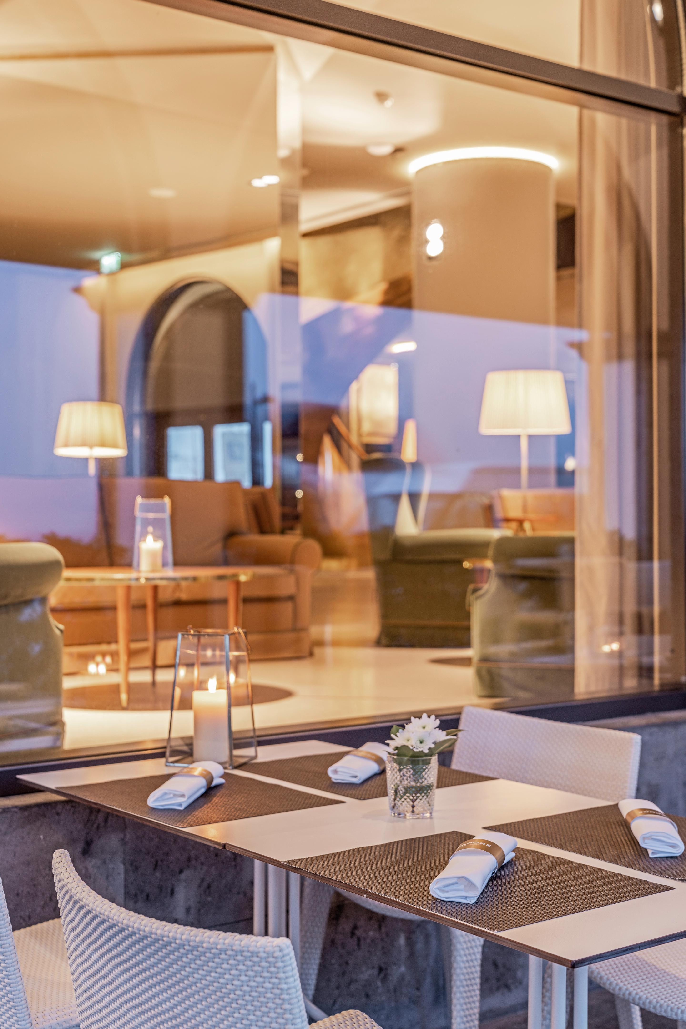 Grand Hotel Acores Atlantico Понта Делгада Екстериор снимка The lounge at the airport
