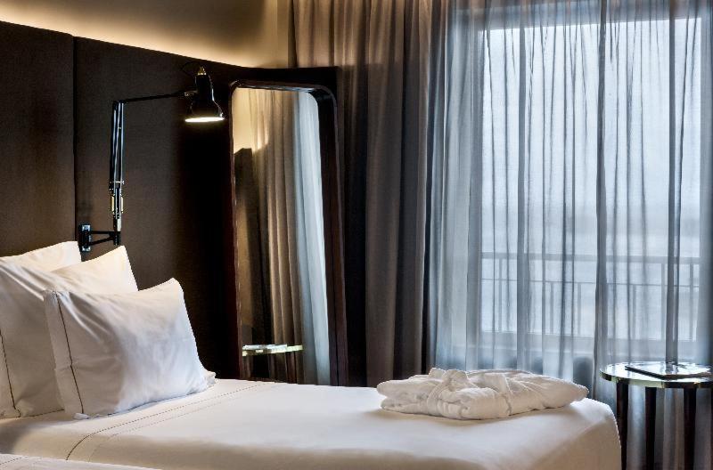Grand Hotel Acores Atlantico Понта Делгада Стая снимка A room at the hotel